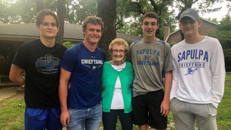 Teenagers Rescue Elderly Woman